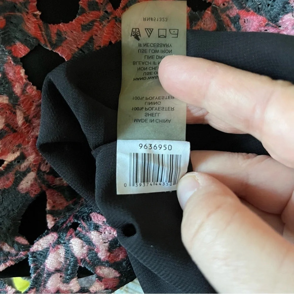 ✨VINCE CAMUTO Embroidered Lace Overlay Mini Dress - Picture 11 of 11